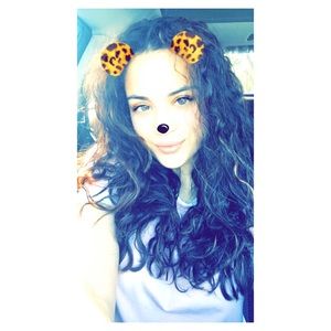 Meet your Posher, Sheyla